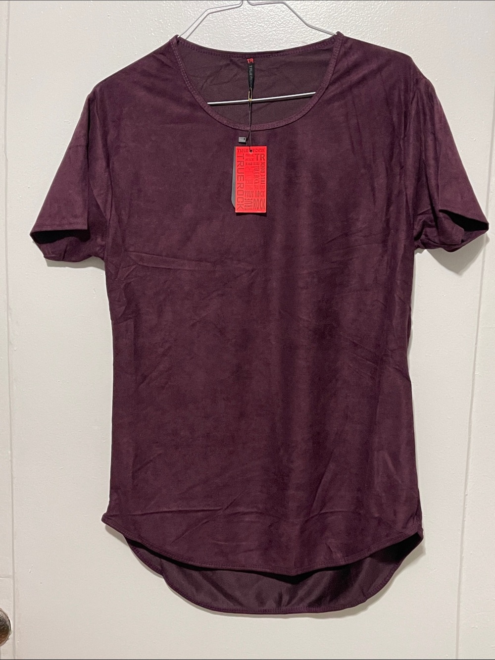 TRUE ROCK Short Sleeve Crewneck Top in Deep Plum